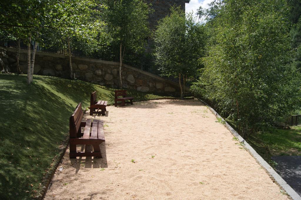 Apartaments Els Esquiadors Llorts Exterior foto