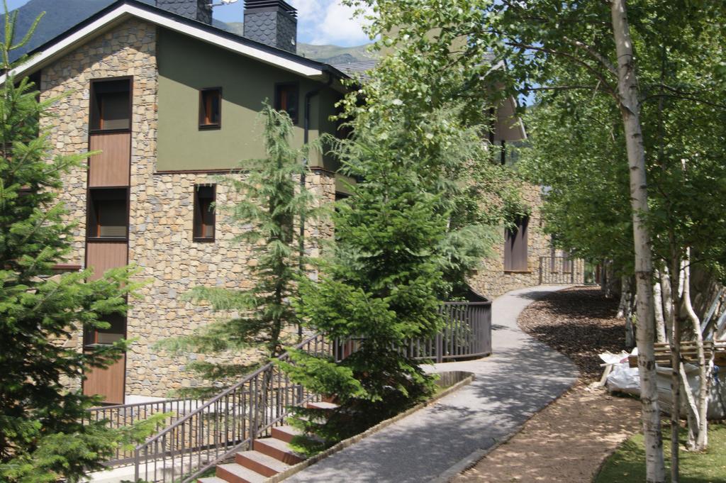 Apartaments Els Esquiadors Llorts Exterior foto