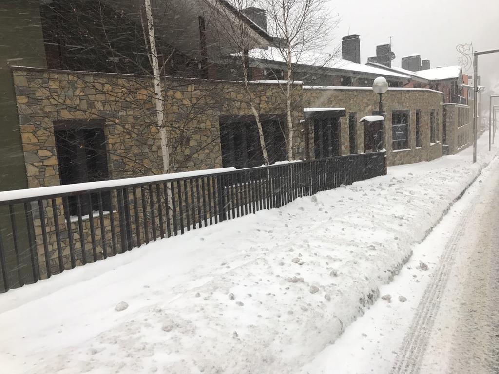 Apartaments Els Esquiadors Llorts Exterior foto